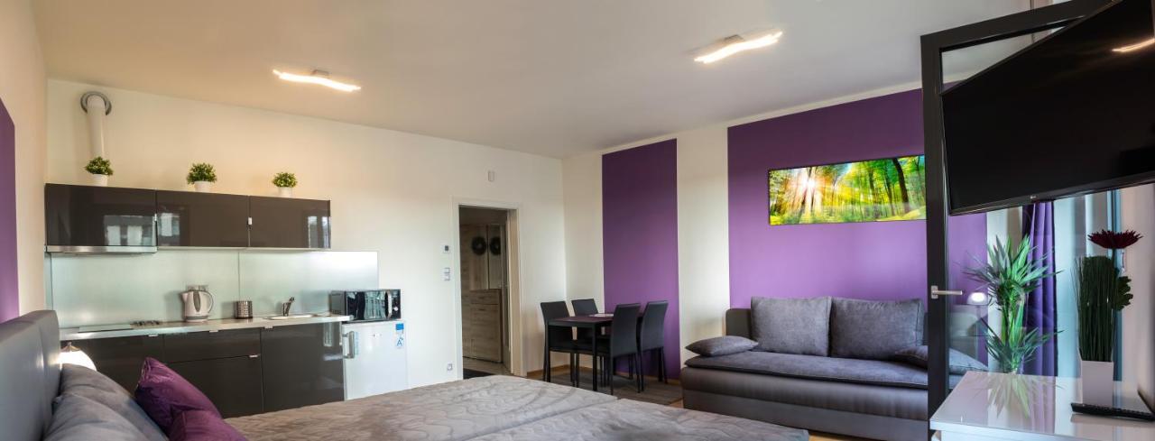 Apartment In Residential Tower - Parking Prague